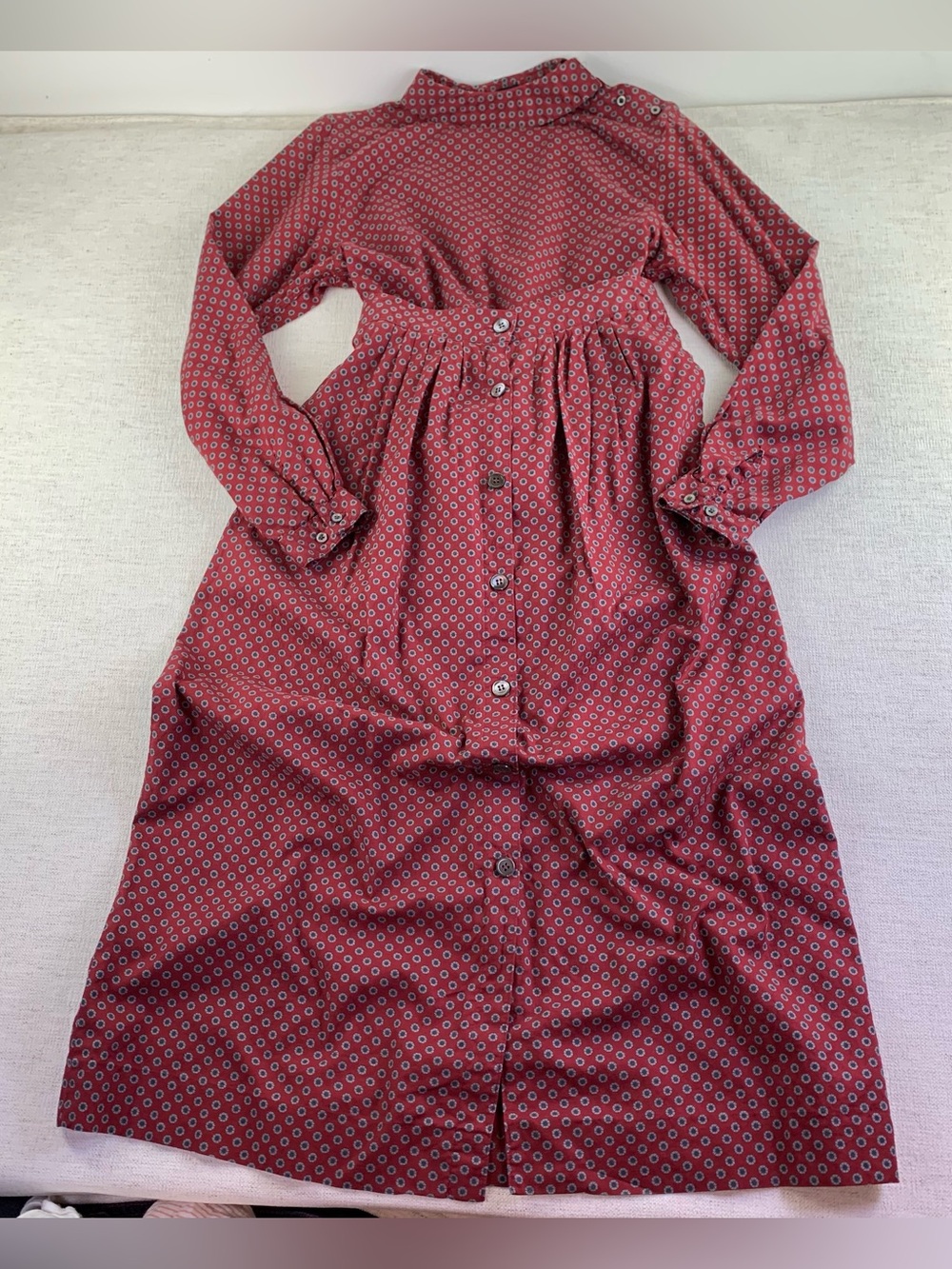 Vintage women's printed top and maxi skirt matching set burgundy size 8 collared